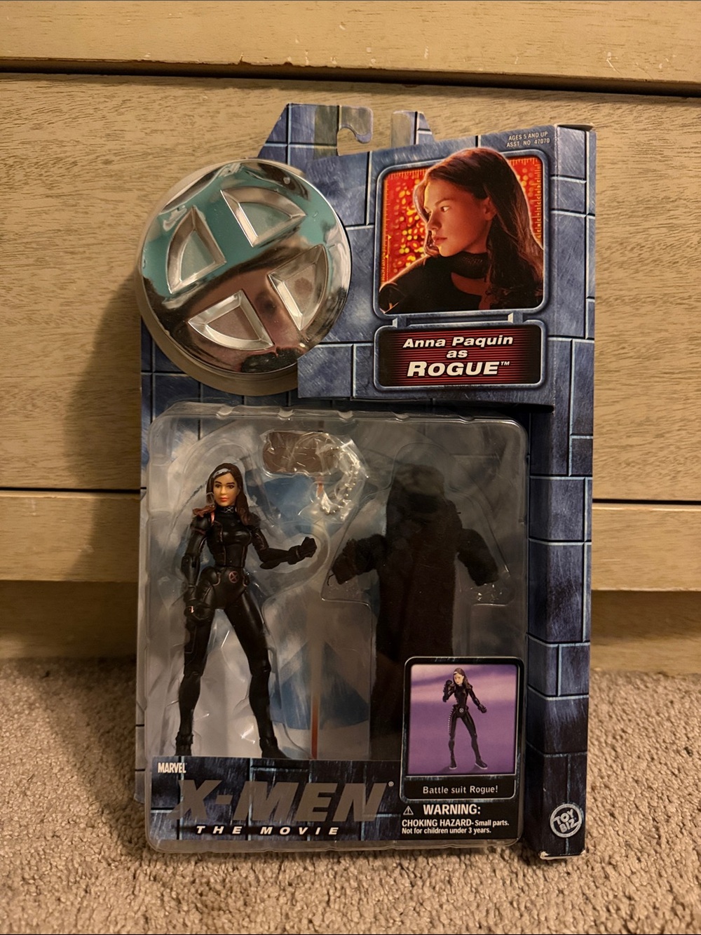 Anna Paquin as Rogue X-Men The Movie Action Figure - Black Battle Suit